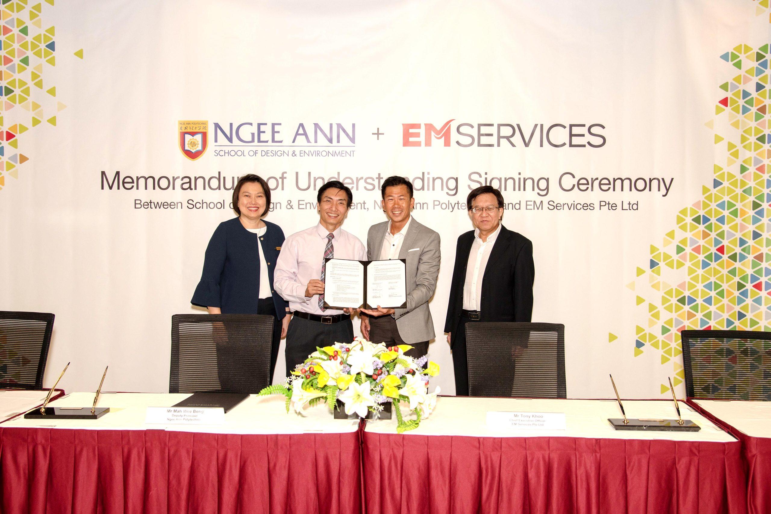 (from L – R) : Ngee Ann Polytechnic Director of School of Design & Environment Mrs Pang-Eng Peck Hon, Ngee Ann Polytechnic Deputy Principal Mr Mah Wee Beng, EM Services CEO Mr Tony Khoo and EM Learning Managing Director Mr Justin Lim